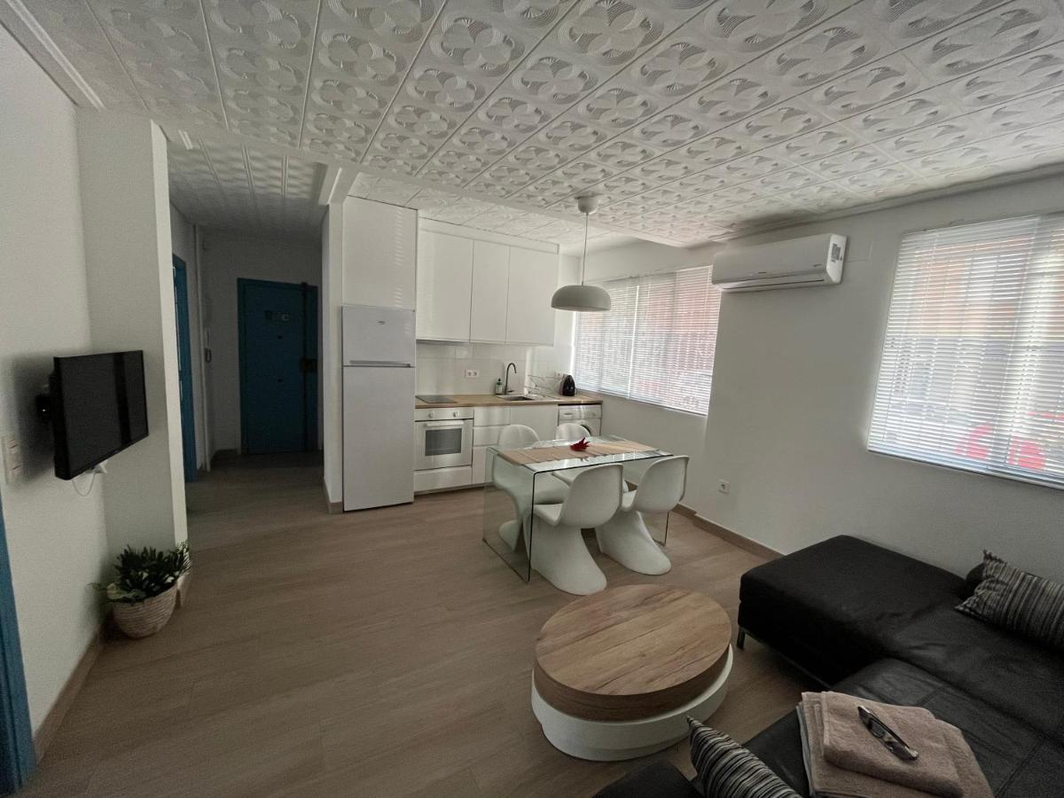 Modernized 3-Bedroom Flat 500M To The Beach Valensiya Dış mekan fotoğraf